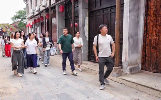 https://mmbiz.qpic.cn/mmbiz_jpg/uqpDNDkRqgag1UVfJ1Gf3RXg6EStqcHyibvwrDicUCrCXibvsWvXB7qmv1BbIn40hHNDkNTcI3DNkWOWKOTjL4iaH1RXWod9uaIbPdUvdAFFkl8/640?wx_fmt=jpeg&from=appmsg&tp=wxpic&wxfrom=5&wx_lazy=1#imgIndex=1
